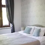 Willa Puck Bed & Breakfast
