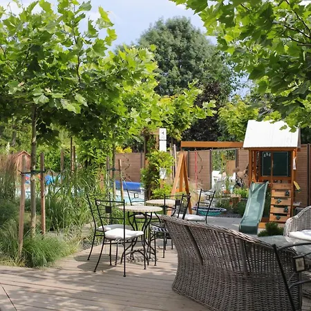 Willa Puck Bed & Breakfast Puck