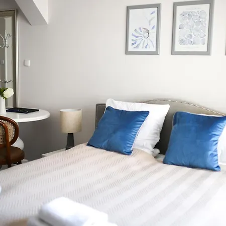 Willa Puck Bed & Breakfast