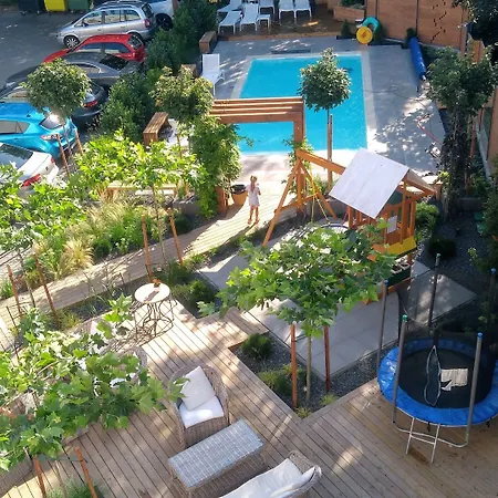 Willa Puck Bed & Breakfast 4*